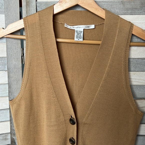 Diane Von Furstenberg Tan Button-Down Vest - Picture 3 of 5